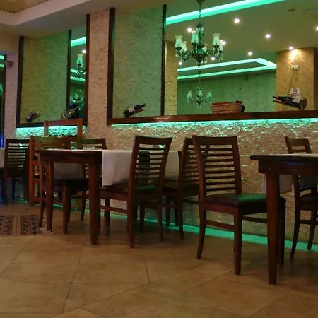 Glaros Hotel