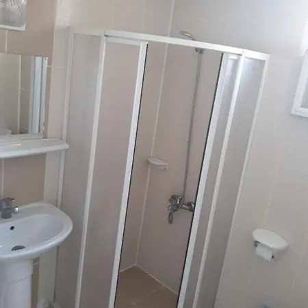 Hotel Glaros 2*