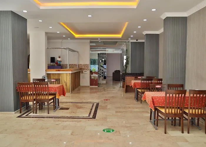 Glaros فندق ألانيا