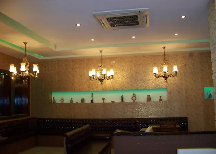 Ξενοδοχείο Glaros 2*