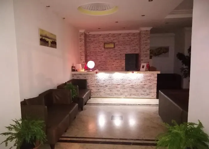 Ξενοδοχείο Glaros 2*