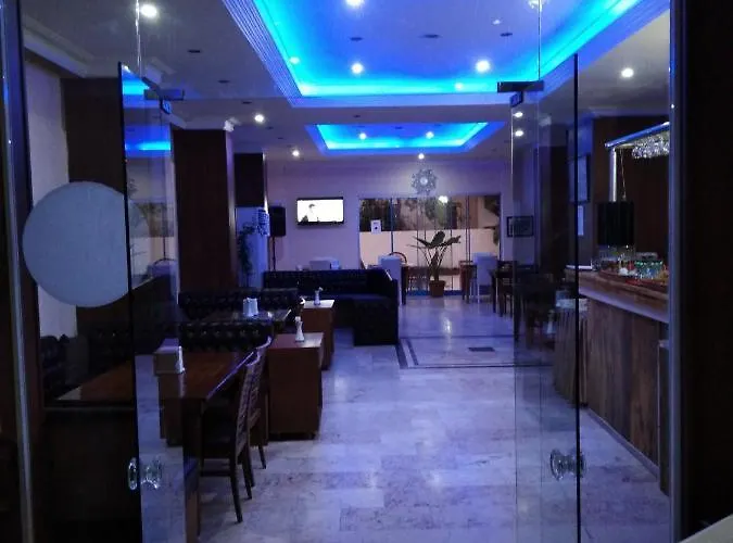 Ξενοδοχείο Glaros 2*